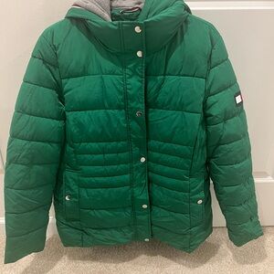 Tommy Hilfiger Women's Green Puffer Jacket
